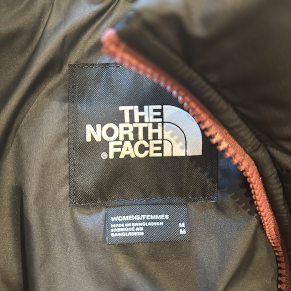 Women’s North Face - Picture 2 of 3